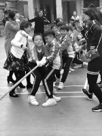 香港学生学校交流 最期待拔河比赛 - 广东大洋网