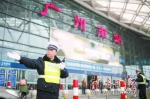 广州警方投入2.5万安保力量为春运保驾护航 - Gd.People.Com.Cn