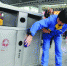 【新春走基层】广州南站“美容师”每天清理百斤垃圾 - 广东大洋网