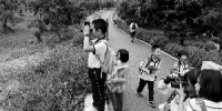 学生比赛湿地观鸟 - 广东大洋网