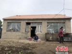许多村民在地震发生后就停留在户外躲避 张瑶 摄 - 新浪广东