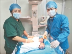 五千米高原双胞胎早产 援藏广州医生紧急手术 - 广东大洋网