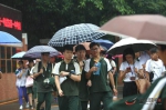 东莞暴雨黄色预警正在生效 考生出门避开水浸路段 - 新浪广东