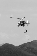第二架警用直升机明年投入使用 - 广东大洋网
