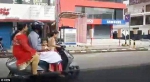 我伙呆！印度5岁女孩开摩托 载着父母和3岁妹妹在公路上狂奔 - News.Timedg.Com