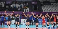  在第18届亚运会女子排球B组小组赛中，中国队以3比0战胜中国台北队。 新华社记者杜宇摄 - 新浪广东