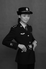 她把从山秀水孕育的一世纯洁永远闪耀在警徽上 - 广州市公安局