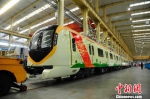 中国首列出口印度那格浦尔地铁车辆在大连下线 - News.Timedg.Com