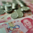 人民币资料图。中新社记者 泱波 摄 - 新浪广东