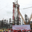重3050吨！高128米！国内最大分离塔在东莞整体吊装成功 - News.Timedg.Com