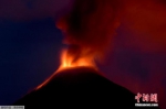 资料图片：印尼索普坦火山喷发。 - 新浪广东