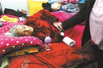 91岁的赵祥瑞老人，如今卧病在床，生活不能自理 摄影/本报记者 黑克 - 新浪广东