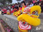 中国民族民间南狮公开赛热闹开幕 - 体育局