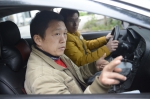 “不说话”的驾校教练 数年时间他教出近五十名聋人司机 - 广东大洋网