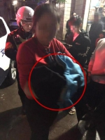 广东一新生女婴被遗弃在垃圾堆 警方已介入 - 新浪广东