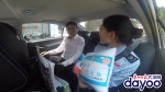 广州专车身上有了特别的“广告”，乘客：这个是深有体会 - 广东大洋网