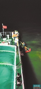 一货船在澳门以南海域遇险坐沉 船上11人全部获救 - 新浪广东