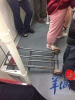 广州地铁拟禁止折叠自行车进站 市民有赞有弹 - 新浪广东