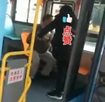 东莞麻涌一男子以身试法 坐公共汽车拒戴口罩被拘留 - 新浪广东