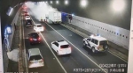 博深高速银瓶山隧道有货车自燃 所幸无人员伤亡情况 - 新浪广东