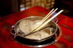 用公筷戴口罩 广州市民出游用餐展文明之风 - 广东大洋网