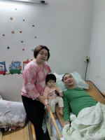 丈夫出事故轮椅上度日，妻子患难与共十五春秋 - 广东大洋网