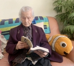 85岁女儿照顾104岁老母亲 :“我还年轻，再照顾她20年都不成问题” - 广东大洋网