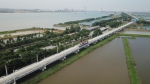 南沙港铁路建设者：国庆我在岗 铺轨施工忙 - 广东大洋网