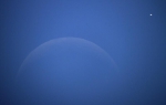 金星和月亮白天“同框” 广州天文爱好者拍下奇趣一幕 - 广东大洋网