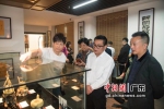 图为枫溪手拉朱泥壶非遗传承人和工艺大师近期作品成果展，受访者供图 - 中国新闻社广东分社主办