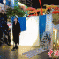 原创街头戏剧《白气球》在珠海玖洲道购物公园上演。 作者 邓俊杰 - 中国新闻社广东分社主办