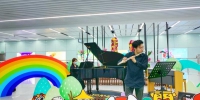 来地铁站弹琴吧！21号线天河公园站推出“共享钢琴” - 广东大洋网