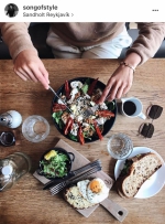 带娃？晒吃？秀恩爱？街拍博主们不街拍的时候都在做什么 - Southcn.Com