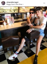 带娃？晒吃？秀恩爱？街拍博主们不街拍的时候都在做什么 - Southcn.Com